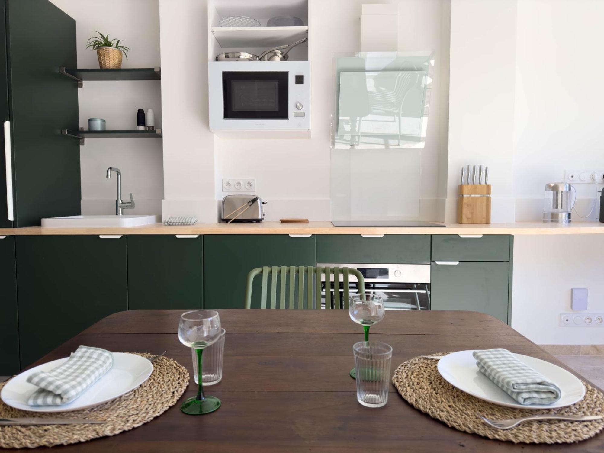 Les Suites Du 13 Aigues-Mortes Ngoại thất bức ảnh